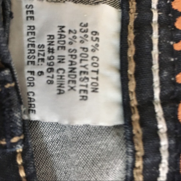 Hydraulic stretch mid rise capris - Picture 4 of 7